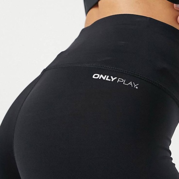 Shape High Rise Training Leggings in Black - Picture 2 of 5